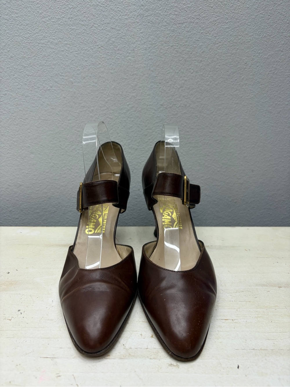 Salvatore Ferragamo Brown Leather Mary Jane Pumps Size 9 - Picture 4 of 8